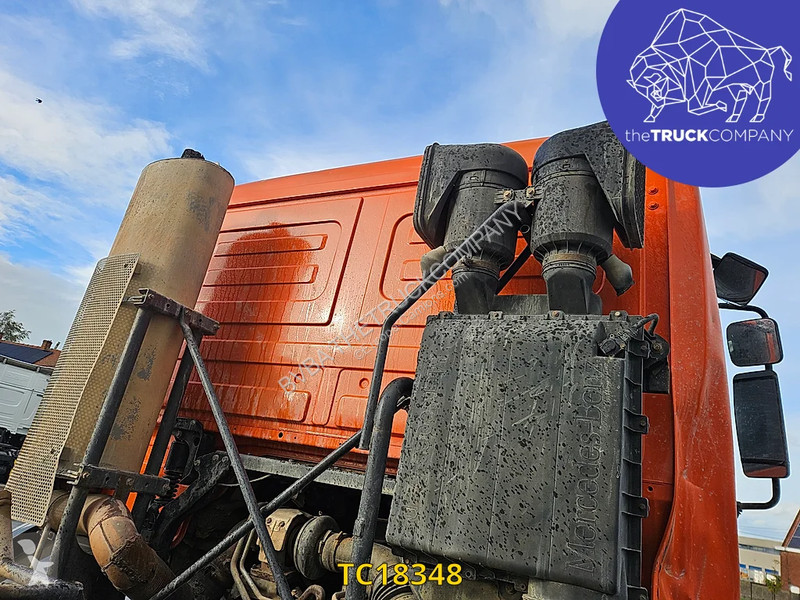 Mercedes 3235 truck