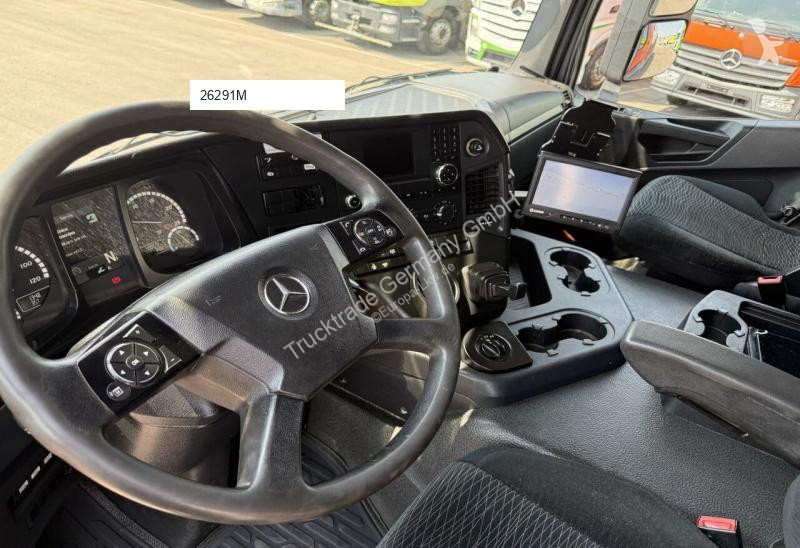 Kamion Mercedes 3243 8x4 Schwarzmüller /...