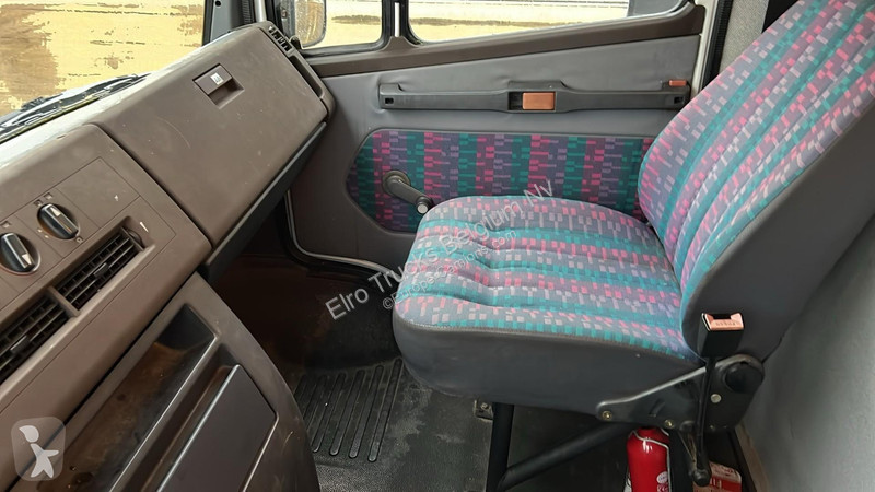 Kamion Mercedes 814 (POMPE MANUELLE / MANUAL...