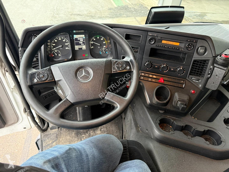 Kamion Mercedes 2124 4x2 EURO 6 + BOX 8,60...