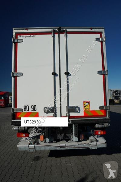 Kamion Volvo FE 320 / 4x2 / CHŁODNIA - 8,9 M /...