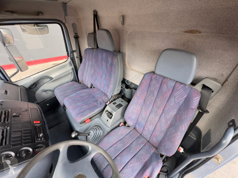 Kamion Mercedes 1017 L 4x2 BL Pferdetransporter...