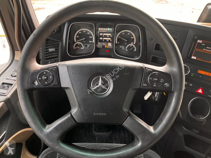 Mercedes 1846...