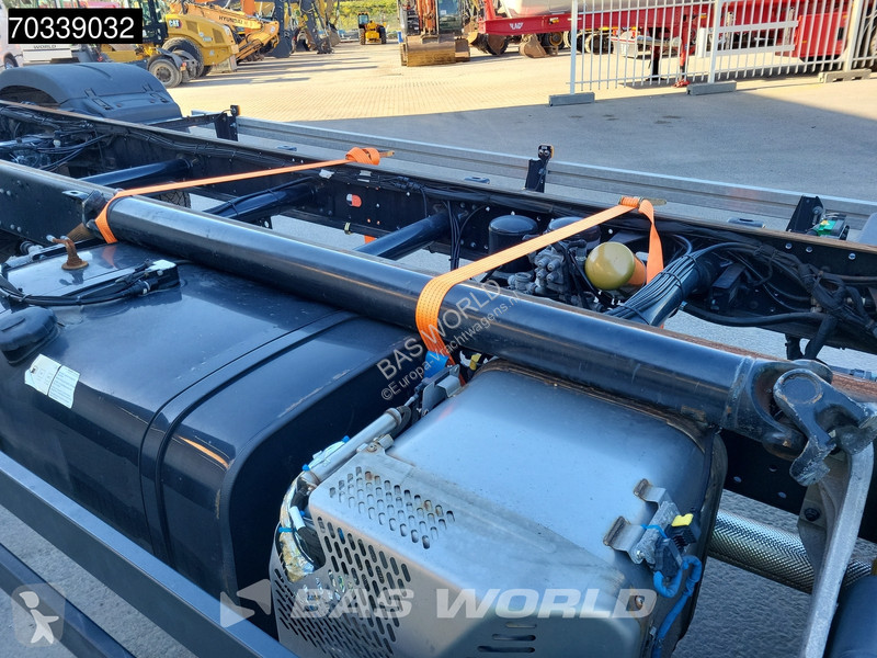 Kamion MAN 18.320 4X2 18tonner Damaged truck...
