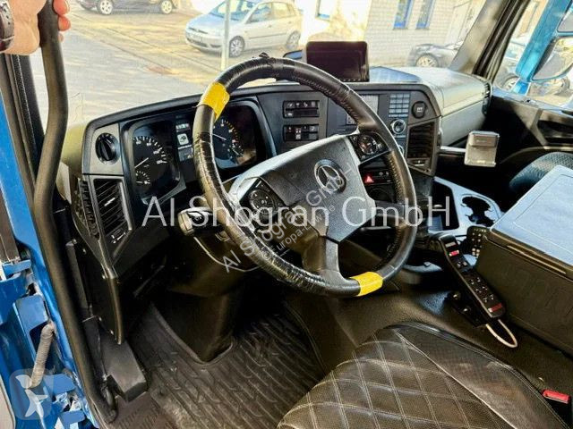 Kamion Mercedes 3243/8x2/HIAB XR24/Lenk +...