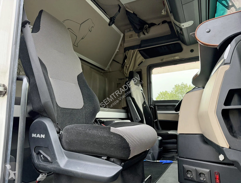 Vrachtwagen MAN ONLY 784.000 KM FULL AIR ISO...