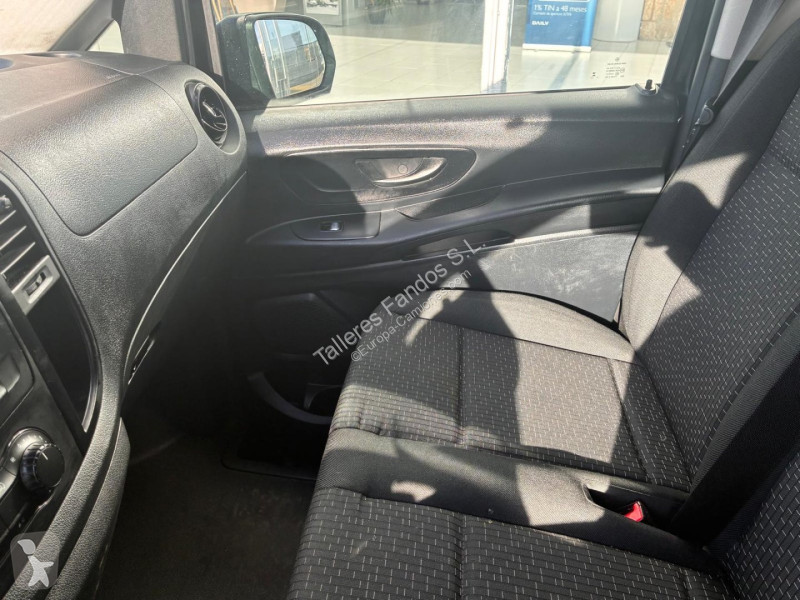 Lastbil Mercedes VITO 114