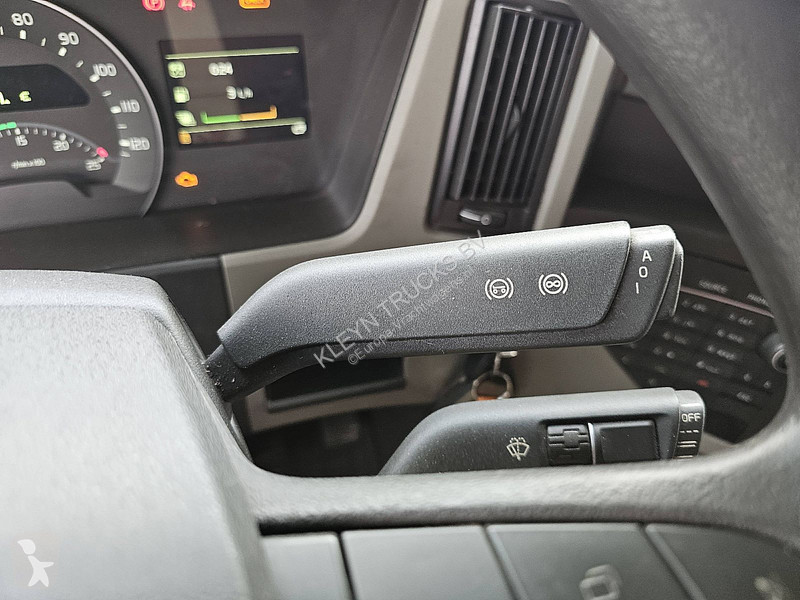 Kamion Volvo FM 330 Globetrotter  truck BDF