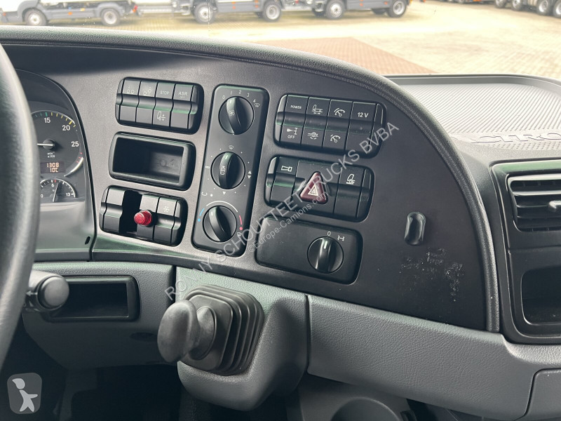 Kamion Mercedes Actros 2532 L 6x2 Actros 2532 L...