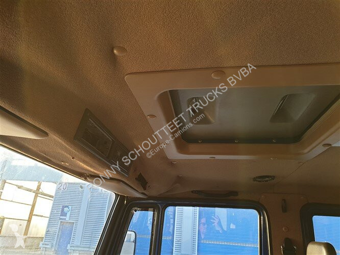 Vrachtwagen Mercedes 508 D 4x2 Doka 508 D 4x2...