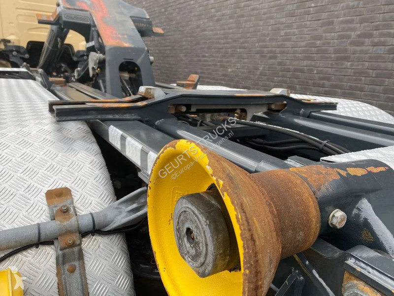Kamion Scania 6X2 + PALFINGER...