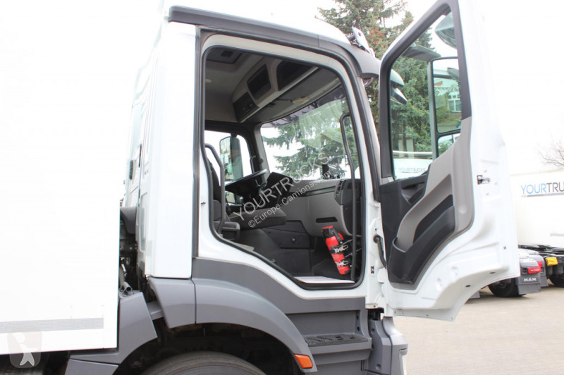Camion Mercedes 1830 E6 Koffer 7,7m LBW S.Tür...