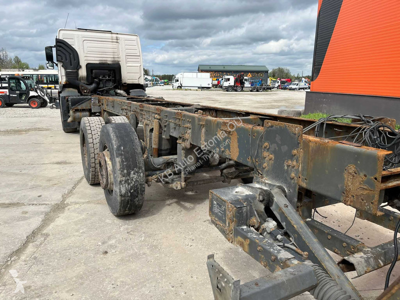 Kamion Volvo 9 300 6x2 CHASSIS L=8779 mm