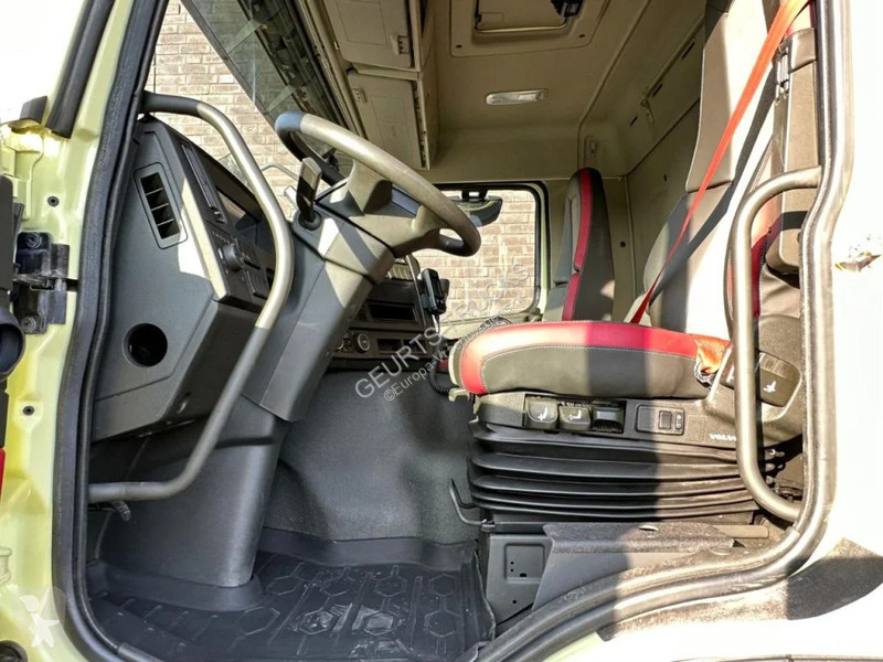 Kamion Volvo 540 10X4 10X4 HEAVY DUTY MINING KH...