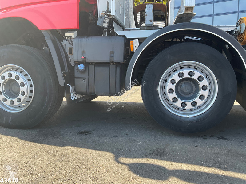 Camion DAF FAD  530 8x4 Holzkran