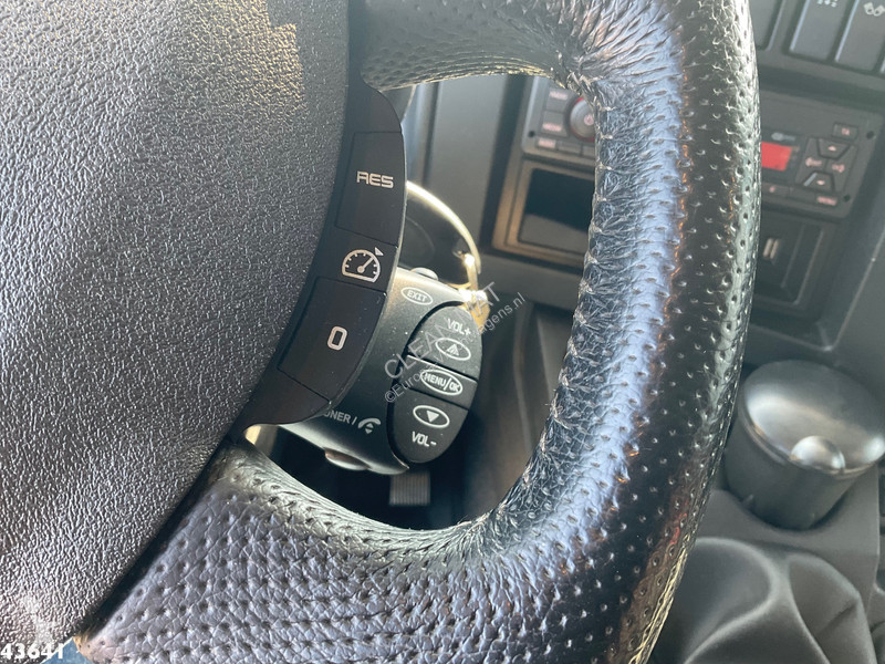 Kamion Renault D 240 Euro 6 HMF 10 Tonmeter...