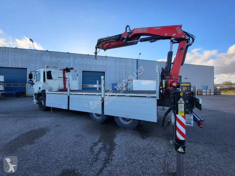Kamion DAF CAMION GRUE 26 TONNES 410 CV 6X4