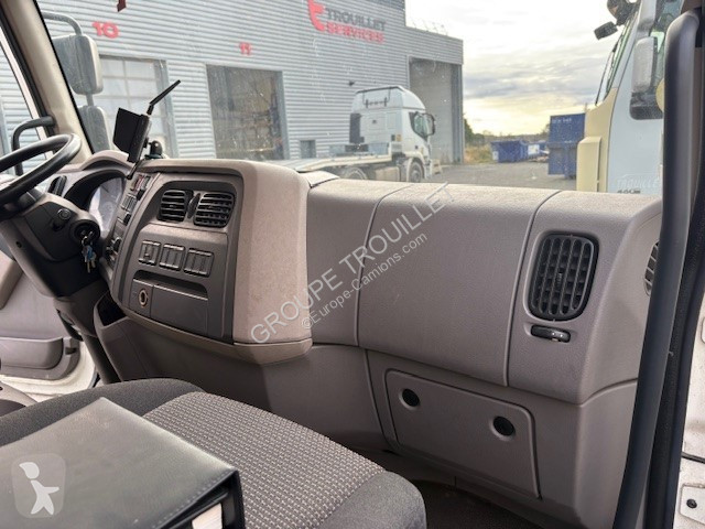 شاحنة DAF 12 TONNES 210 CV HAYON PORTE RELEVANTE
