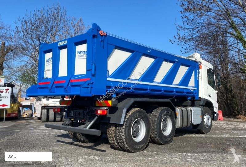 Kamion Volvo FMX 460