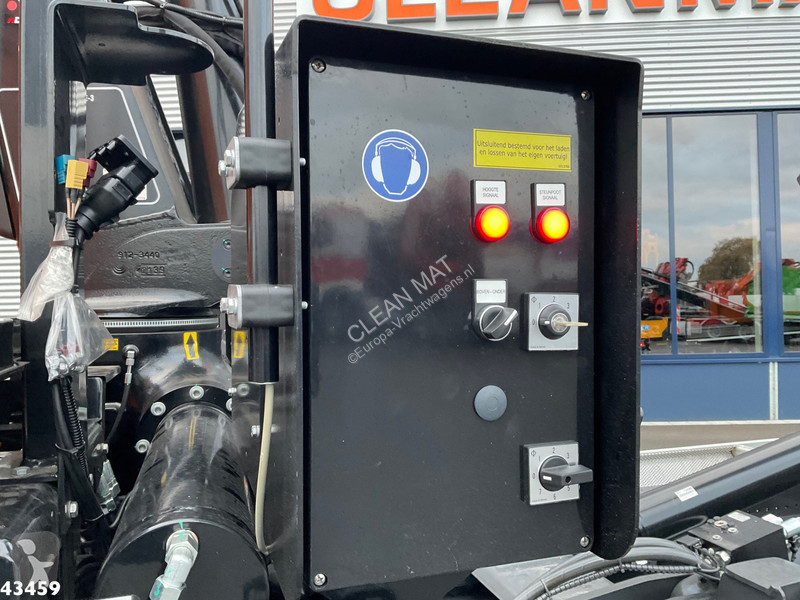 Kamion DAF N XD 450 Hiab 23 Tonmeter laadkraan