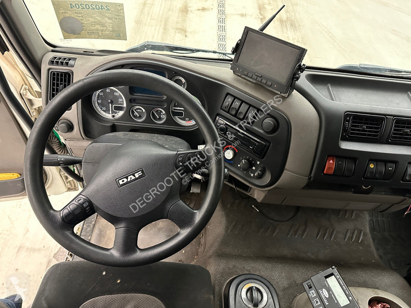 Kamion DAF 220