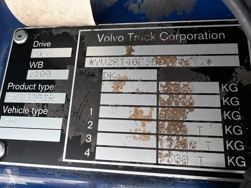 Camion Volvo 500 8X2 EURO 6 + PALFINGER T22...