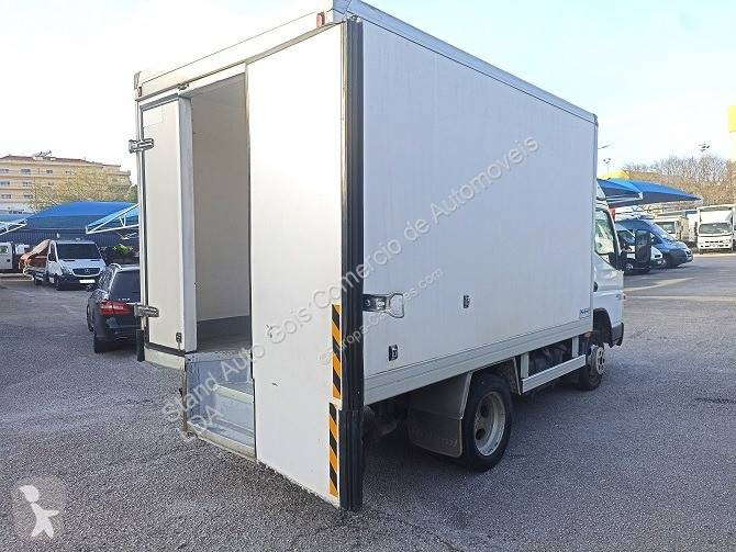 Vrachtwagen Mitsubishi Fuso
