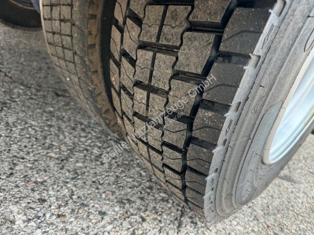 Kamion Mercedes 818K Euro6 manuell...