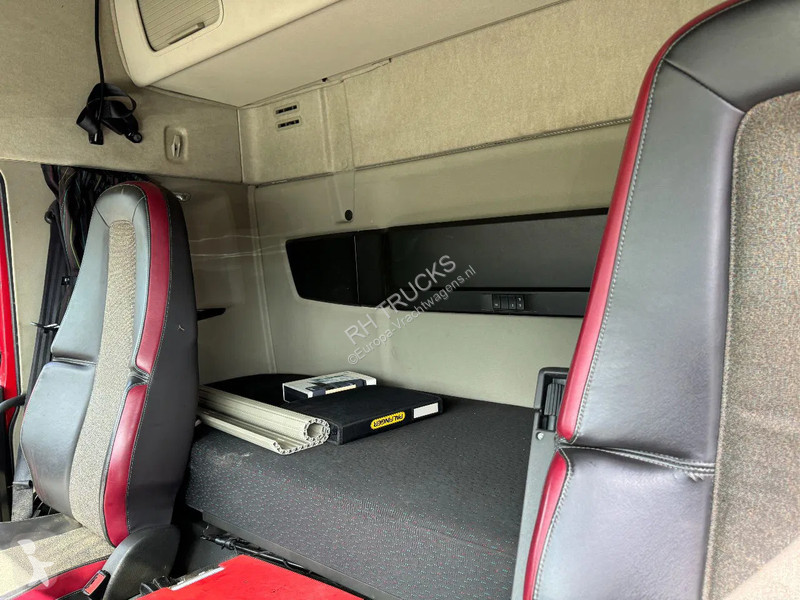 Kamion Volvo 460 8X4 PALFINGER PK53002 + FLY...