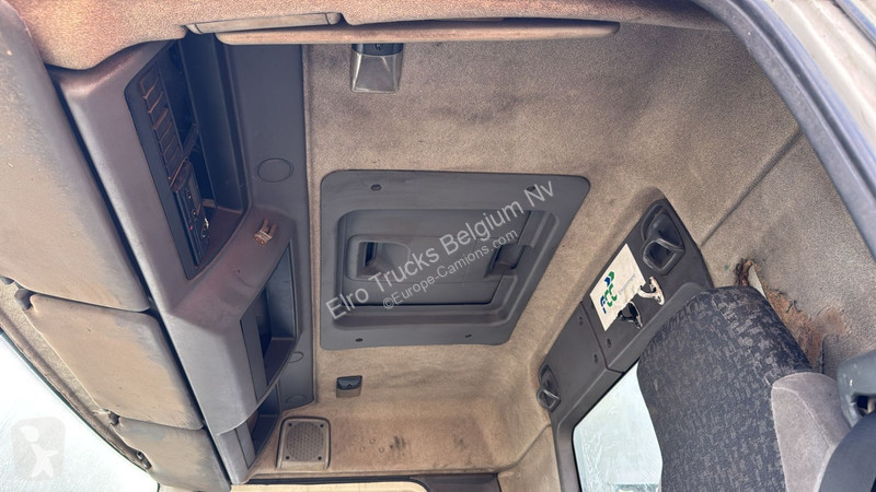 Camion DAF 250 (MANUAL GEARBOX / BOITE MANUELLE)