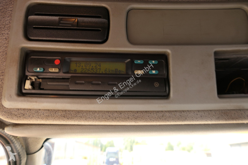 Kamion Mercedes 1828 AK Kran Axor-R Atlas 85.2...