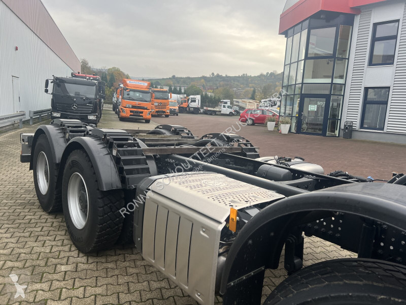 Camion Mercedes Arocs 3251 L 8x4/4 Arocs 3251 L...