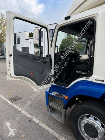 Kamion Mercedes 1824L Bi-Temp. Kühlkoffer 8,67m...