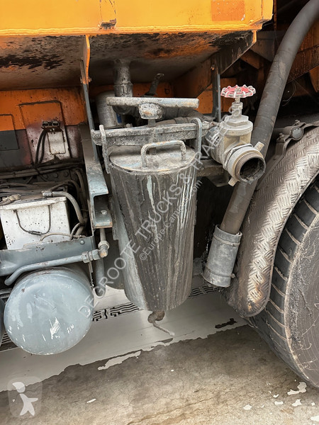 Camion Mercedes 3235 - 8x4
