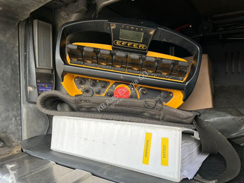 Kamion Scania R 520 8x2*6 EFFER 685/6S / WINCH...