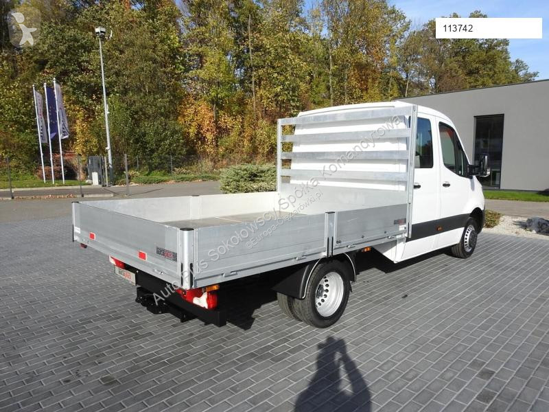 Véhicule utilitaire Mercedes SPRINTER 516...
