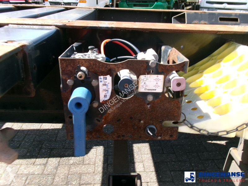 Vrachtwagen Krone 3-axle container trailer...