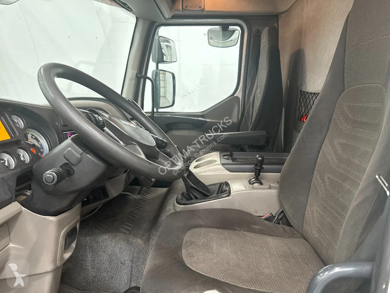 Kamion DAF 250 / VLEESHANGWERK/RAILS DE...