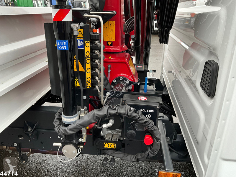 Vrachtwagen Iveco 72C18 HMF laadkraan 3,4...
