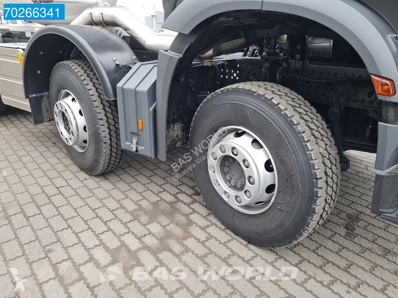 Camion Mercedes 4142 8X4 NEW Remmel mixer 10m3...