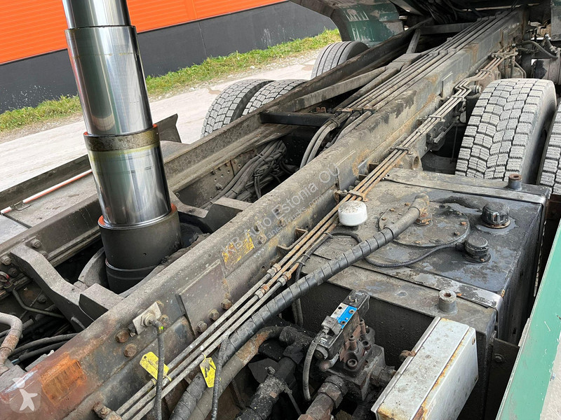 Kamion Scania 420 6x2*4 DISAB EN VAC 12,5 m3