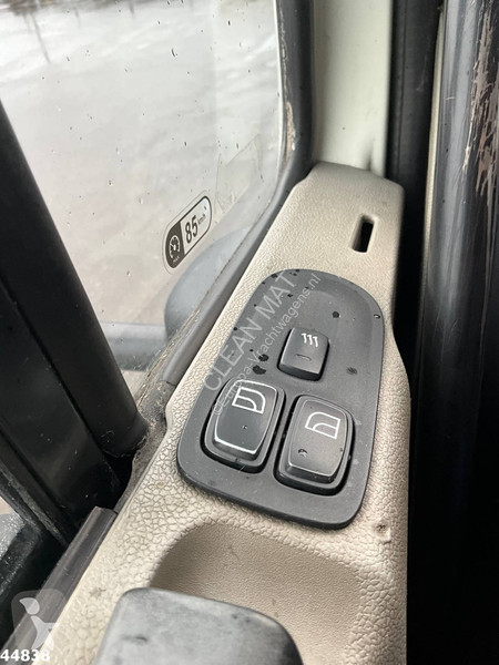 Kamion DAF CF 250 MKG 14 Tonmeter laadkraan