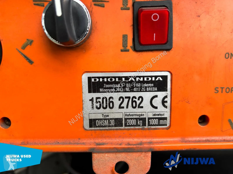 Camion Volvo 330 Schuifzeil + Laadklep