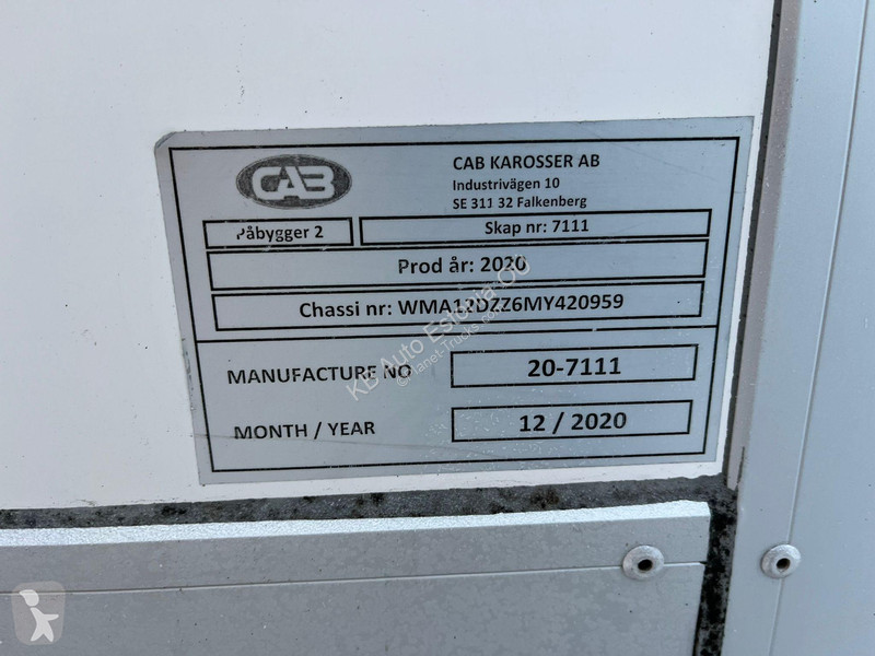 Kamion MAN 8.220 4x2 THERMOKING V-800MAX / BOX...