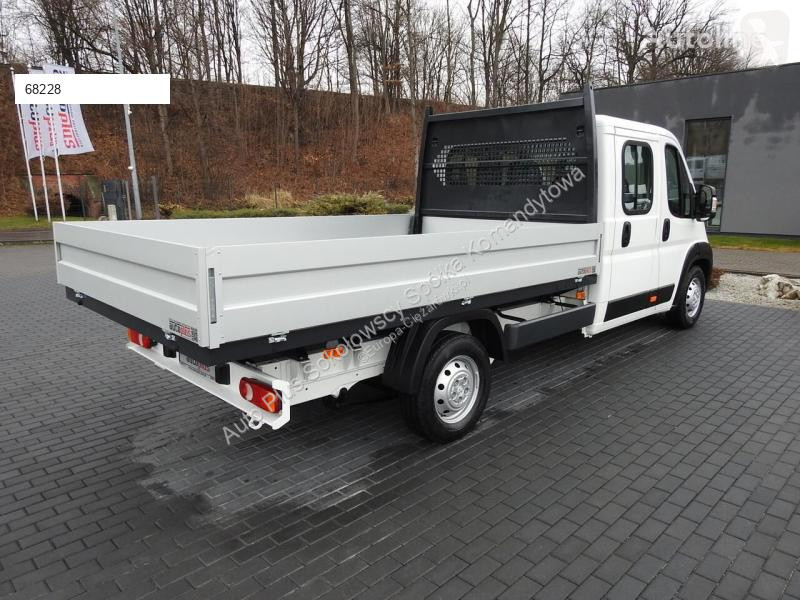 Véhicule utilitaire Peugeot BOXER SKRZYNIA...