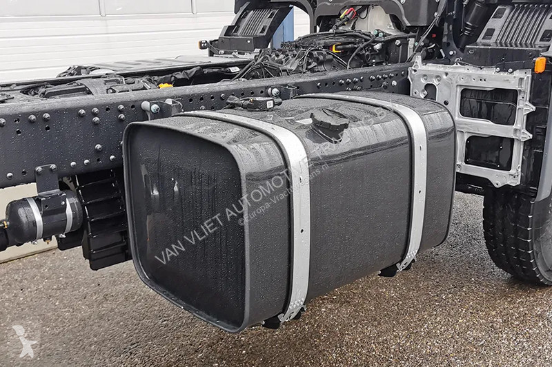 Kamion MAN 33.400 BB CH Chassis Cabin