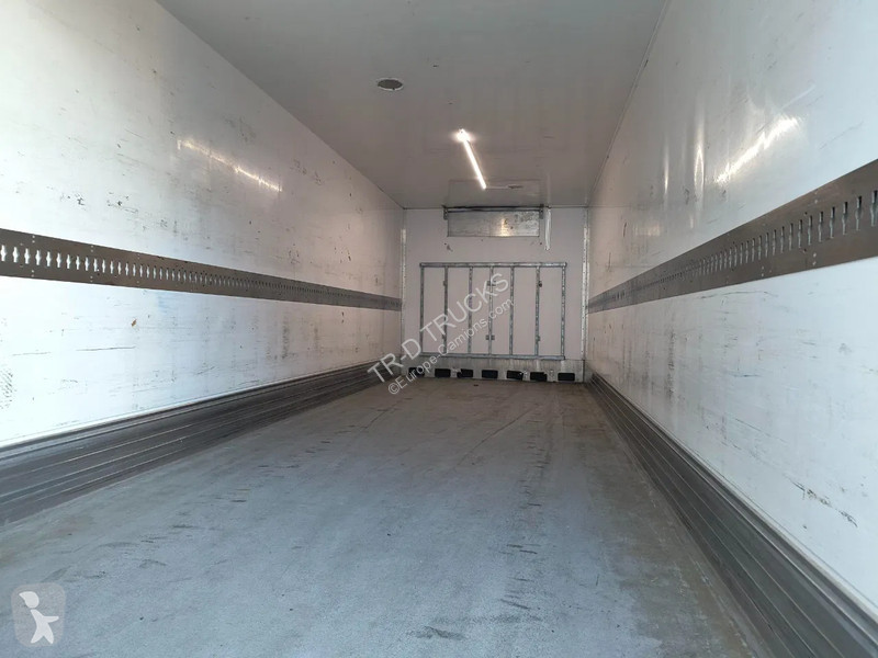 Camion Volvo FM 370 INSULATED BOX -...