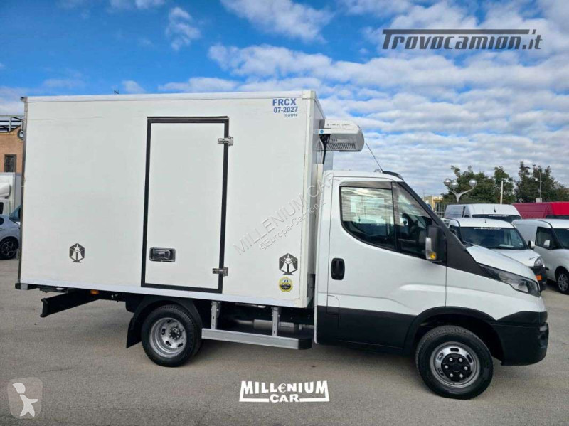 Veicolo commerciale Iveco 35-15 EURO 6 CELLA...