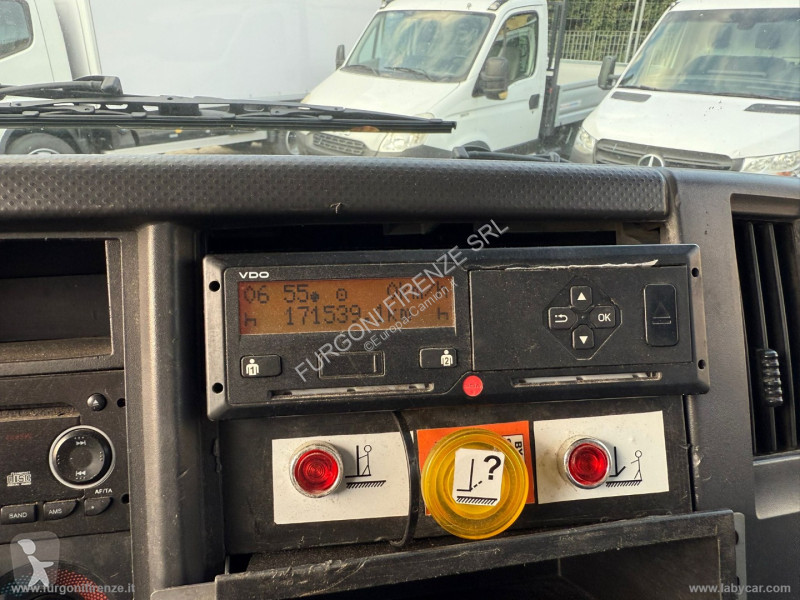 Camion Isuzu ISUZU FSR 34 TAEN-12/MIDI Altri...
