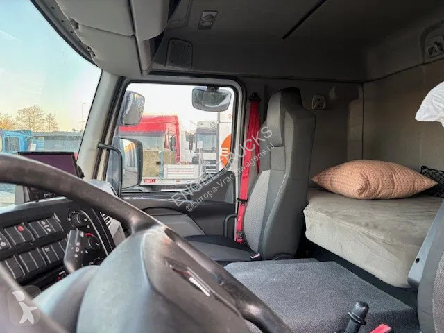 Camion Renault D 19 D320 SLEEPERCAB 4x2...